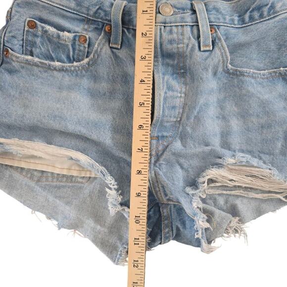 Levi's Premium Denim Shorts - Picture 9 of 10